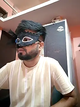 soniriyaa010101 online show from 03/17/26, 06:28