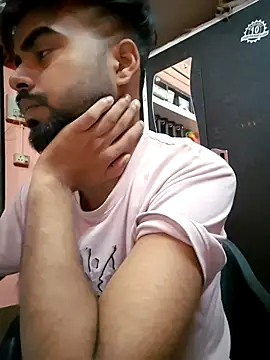 soniriyaa010101 online show from 04/04/26, 09:34