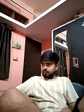 soniriyaa010101 online show from 04/23/26, 08:35