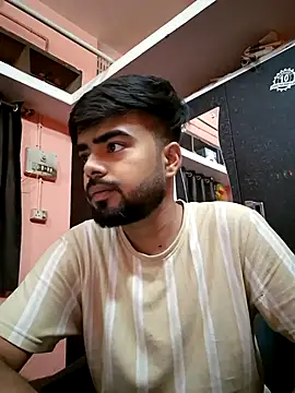 soniriyaa010101 online show from 04/23/26, 02:41