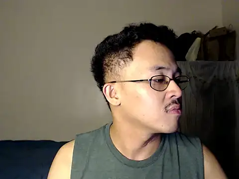 Snapshot of itsyour_Asianboy15 chatting on 02/23/26, 03:53 itsyour Asianboy15 online show from 02/23/26, 03:53