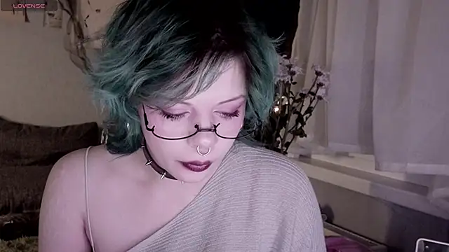 Alice Zev online show from 10/27/25, 04:22