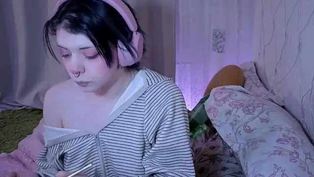 Alice Zev online show from 04/24/26, 02:14