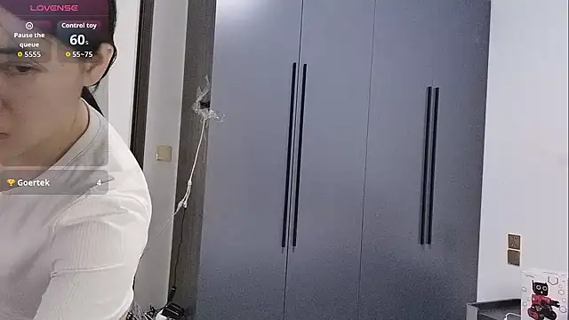 luckckcj online show from 10/03/25, 08:33