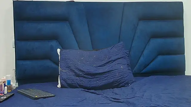 Angell cooper online show from 03/03/26, 02:12