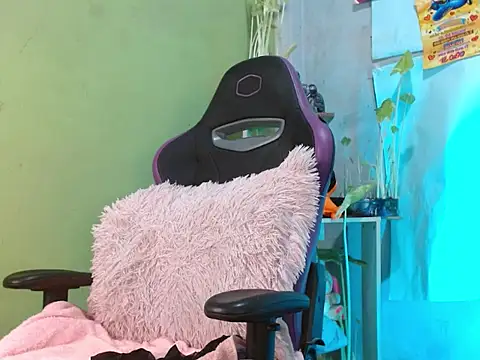 Snapshot of Dorland777 chatting on 11/03/25, 10:38 Dorland777 online show from 11/03/25, 10:38