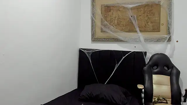 cassian gold online show from 10/28/25, 02:37