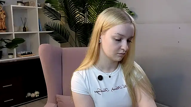 KrishnaSimmons online show from 09/10/25, 08:36