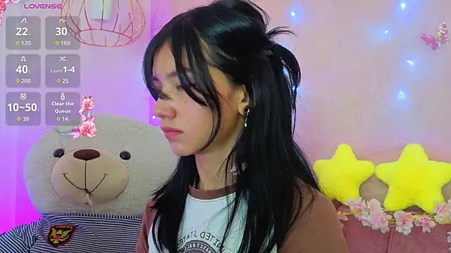 april bennett online show from 04/22/26, 01:23