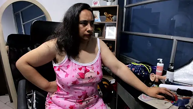 LeilaSmith  online show from 04/20/26, 11:02