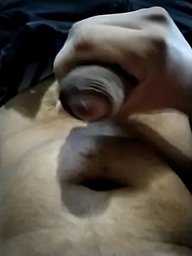 Snapshot of Mau3450 chatting on 11/25/25, 03:23 Mau3450 online show from 11/25/25, 03:23