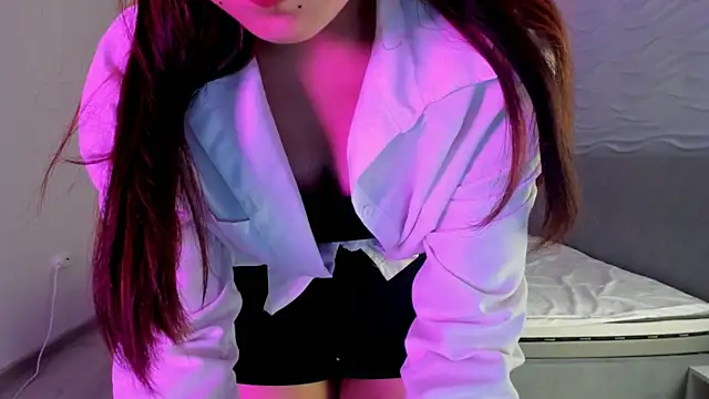 Snapshot of yanyaan chatting on 10/25/25, 04:53 yanyaan online show from 10/25/25, 04:53