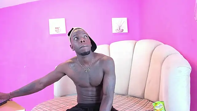 kingmaverickx online show from 10/24/25, 12:01