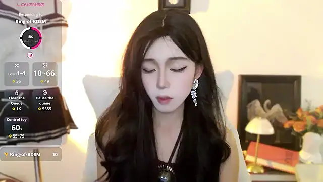 Wfrost0707 online show from 11/10/25, 06:56