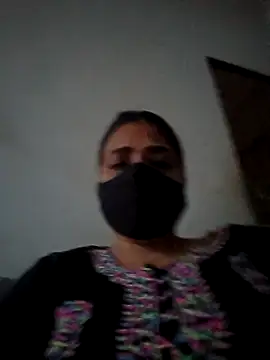 Snapshot of hottie_jenny9 chatting on 11/17/25, 01:55 hottie jenny9 online show from 11/17/25, 01:55