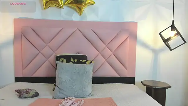 Caroline daring online show from 07/09/26, 12:42