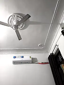 Chanderi19 online show from 02/21/26, 04:41