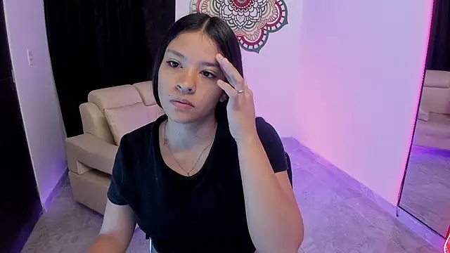 Candy fox 19 online show from 03/21/26, 01:16