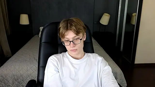 LouieEvans online show from 11/03/25, 09:16