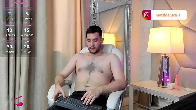 Snapshot of matti_de_lucaa chatting on 10/13/25, 05:46 matti de lucaa online show from 10/13/25, 05:46