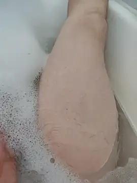 Snapshot of Treport84 chatting on 11/11/25, 03:01 Treport84 online show from 11/11/25, 03:01