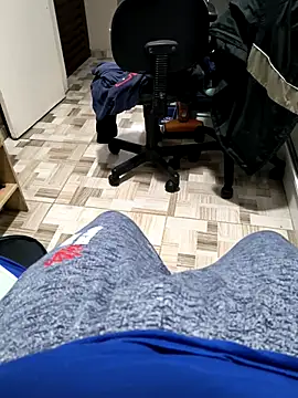 Enriquee147 online show from 10/30/25, 01:01