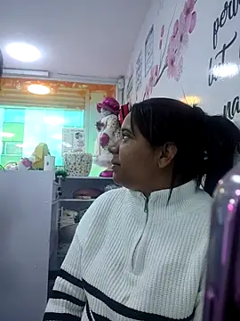 MelissaCooper   online show from 12/05/25, 05:09