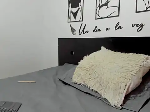 Allison 21  online show from 11/08/25, 03:50