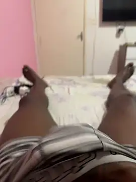 Snapshot of AzDio9 chatting on 09/16/25, 10:16 AzDio9 online show from 09/16/25, 10:16