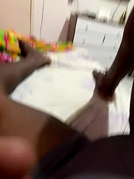 Snapshot of AzDio9 chatting on 09/25/25, 07:50 AzDio9 online show from 09/25/25, 07:50