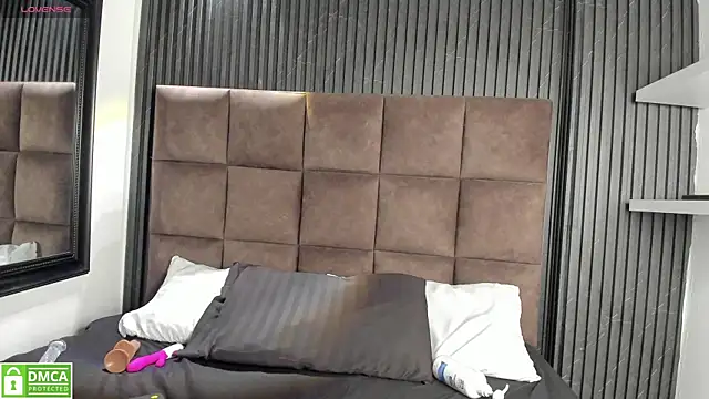 Snapshot of Sussy_Vixen chatting on 01/09/26, 04:26 Sussy Vixen online show from 01/09/26, 04:26