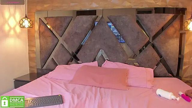 Snapshot of Sussy_Vixen chatting on 02/12/26, 05:13 Sussy Vixen online show from 02/12/26, 05:13