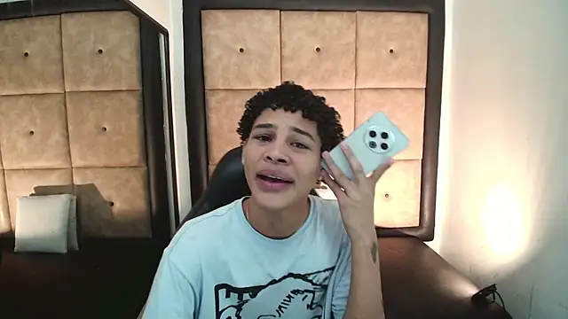 BrindyMichell online show from 10/17/25, 06:54