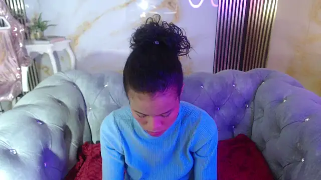 catalina5 s online show from 03/31/26, 03:41