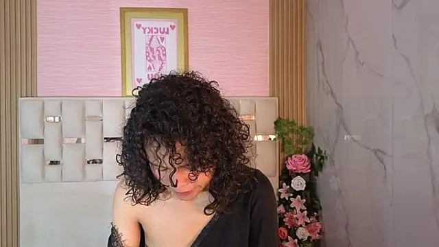 catalina5 s online show from 04/23/26, 03:19