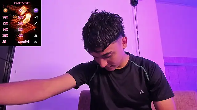 Austin Cardieff  online show from 09/27/25, 03:44