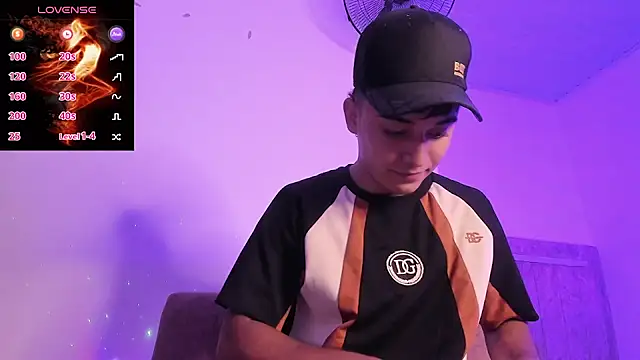 Austin Cardieff  online show from 09/29/25, 08:02