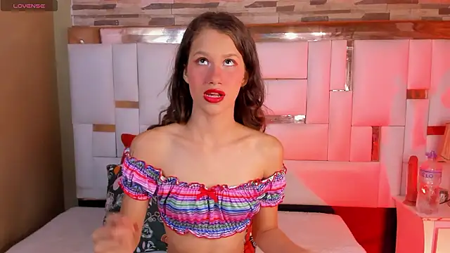 EmmaPetty online show from 03/03/26, 09:21