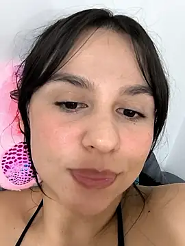 Daniela-rosee online show from 11/16/25, 04:07