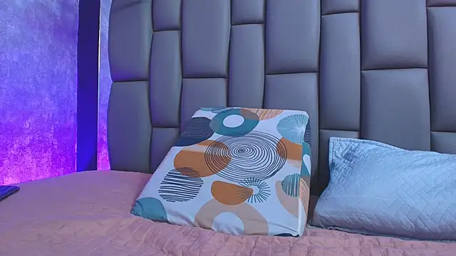 kissme luna online show from 09/19/25, 07:03