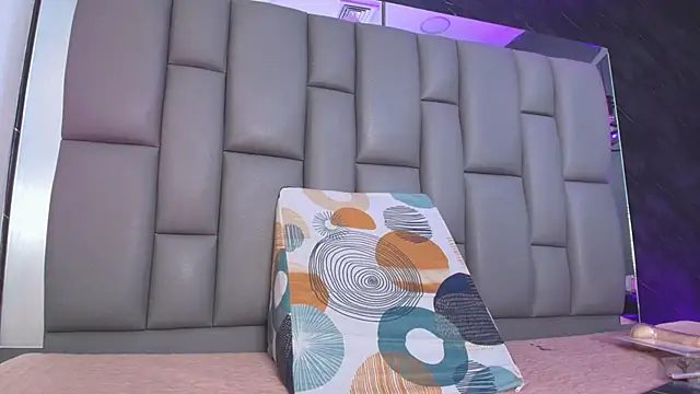 kissme luna online show from 11/13/25, 07:13