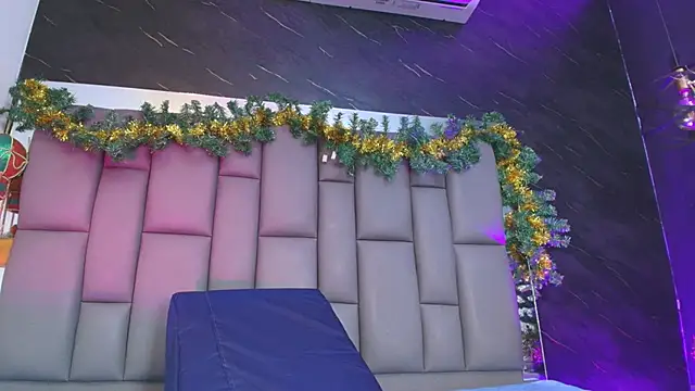 kissme luna online show from 12/05/25, 06:59