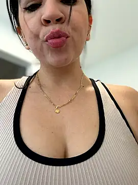 Snapshot of Gringo_XXX_Latina chatting on 01/13/26, 03:45 Gringo XXX Latina online show from 01/13/26, 03:45