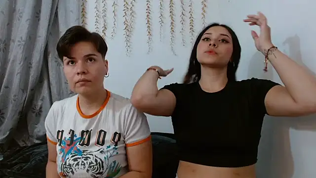 AmbarAndValery online show from 10/05/25, 03:05