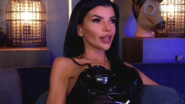 Snapshot of EleniaDevons chatting on 06/26/26, 10:30 EleniaDevons online show from 06/26/26, 10:30