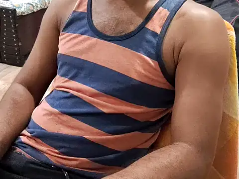 Snapshot of ZoroArcher chatting on 09/19/25, 07:36 ZoroArcher online show from 09/19/25, 07:36