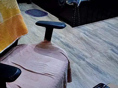 Snapshot of ZoroArcher chatting on 09/24/25, 09:07 ZoroArcher online show from 09/24/25, 09:07