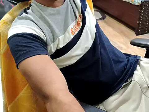 Snapshot of ZoroArcher chatting on 09/28/25, 07:41 ZoroArcher online show from 09/28/25, 07:41