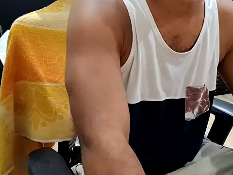 Snapshot of ZoroArcher chatting on 09/30/25, 05:29 ZoroArcher online show from 09/30/25, 05:29