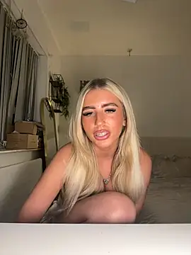 BlondeBetty online show from 10/23/25, 08:18